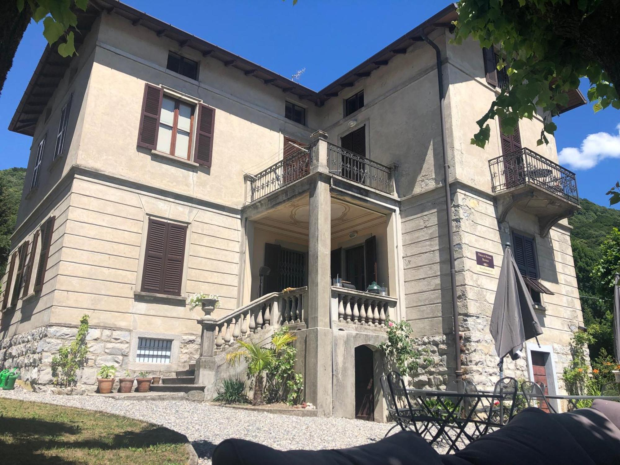 Villa Il Maiale Bianco Bed & Breakfast San Fedele Intelvi Exterior photo
