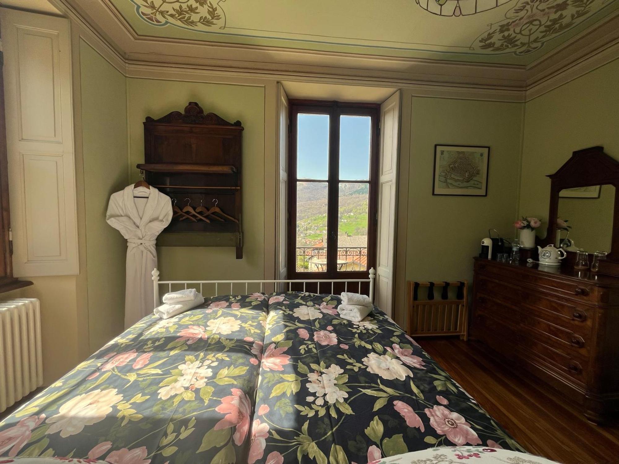 Villa Il Maiale Bianco Bed & Breakfast San Fedele Intelvi Exterior photo
